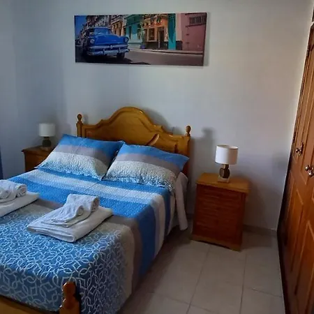 T1 Em Perto Da Praia Manta Rota
