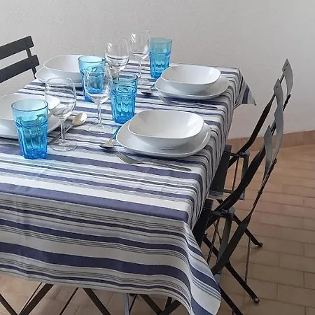 T1 Em Perto Da Praia Apartmán